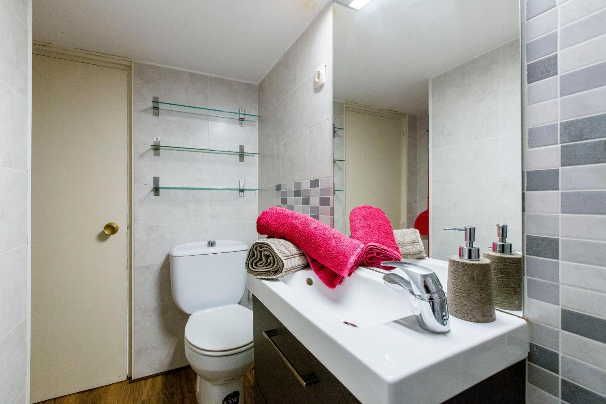 Sunny N Quiet Penthouse In The Center.Atico Centro Apartment Мадрид Екстериор снимка